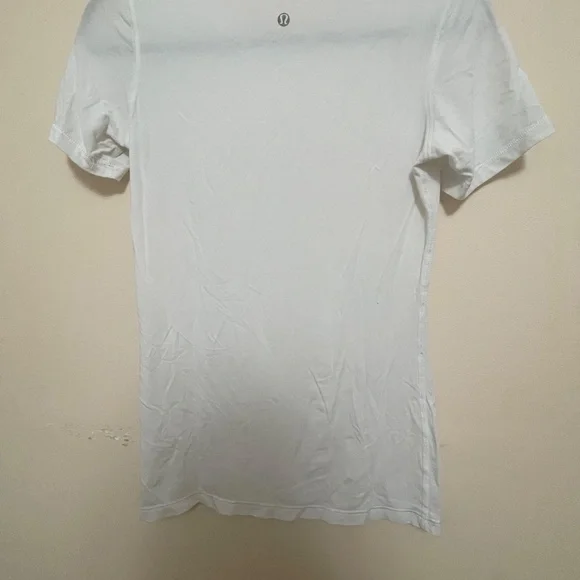 lululemon Tee - Picture 2 of 3